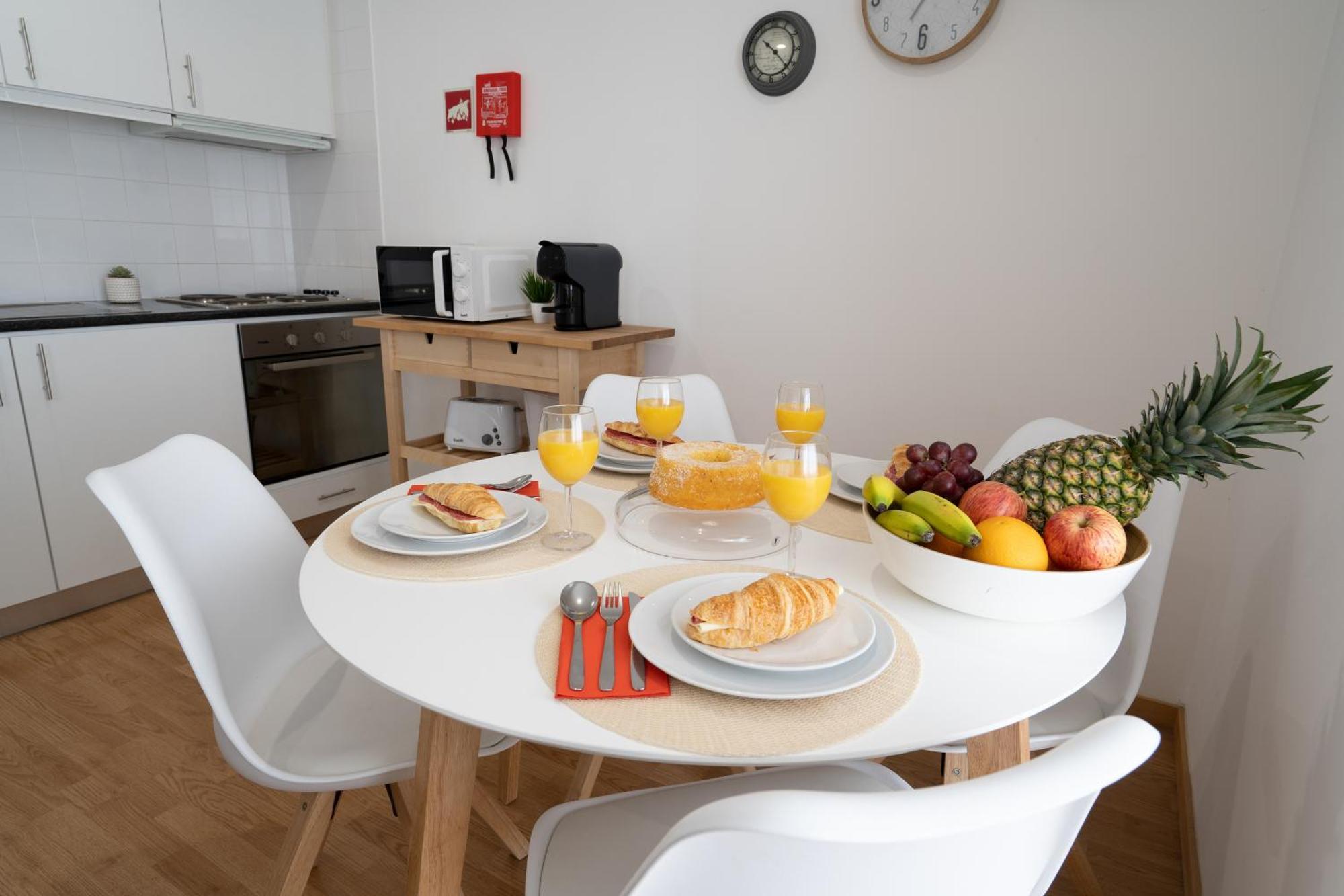 Host Wise - Colorful Fresh Flats - Batalha Daire Porto Oda fotoğraf