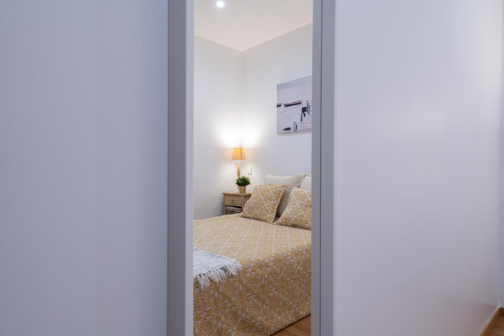 Host Wise - Colorful Fresh Flats - Batalha Daire Porto Oda fotoğraf