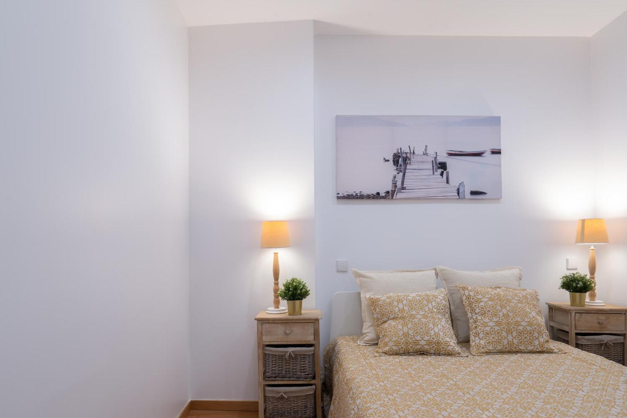 Host Wise - Colorful Fresh Flats - Batalha Daire Porto Oda fotoğraf
