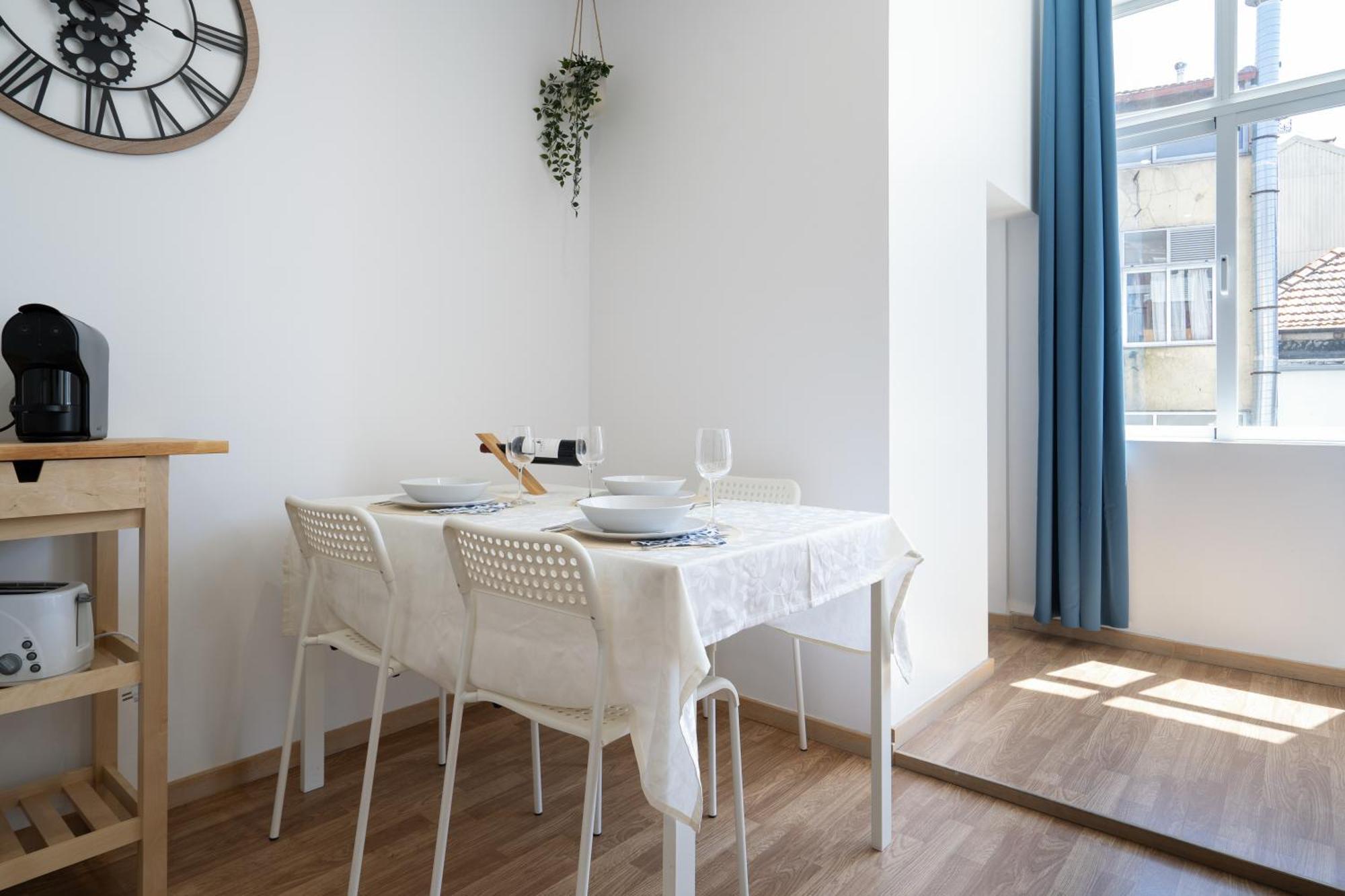 Host Wise - Colorful Fresh Flats - Batalha Daire Porto Oda fotoğraf